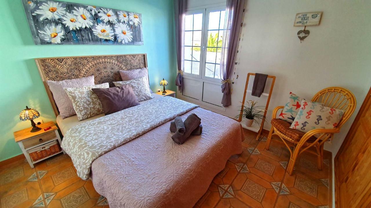 Ferienhaus Casa Blanca - Tarajalejo - Glasfaserinternet - Meerblick Bagian luar foto