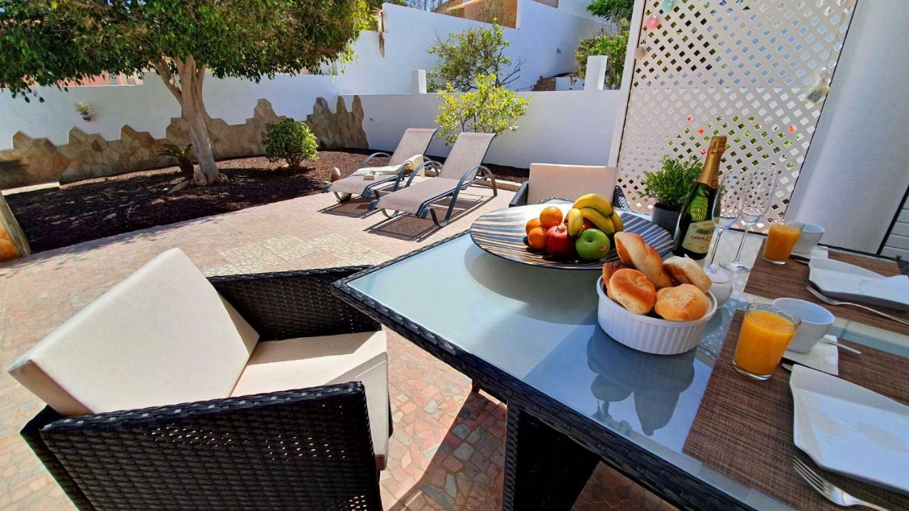 Ferienhaus Casa Blanca - Tarajalejo - Glasfaserinternet - Meerblick Bagian luar foto